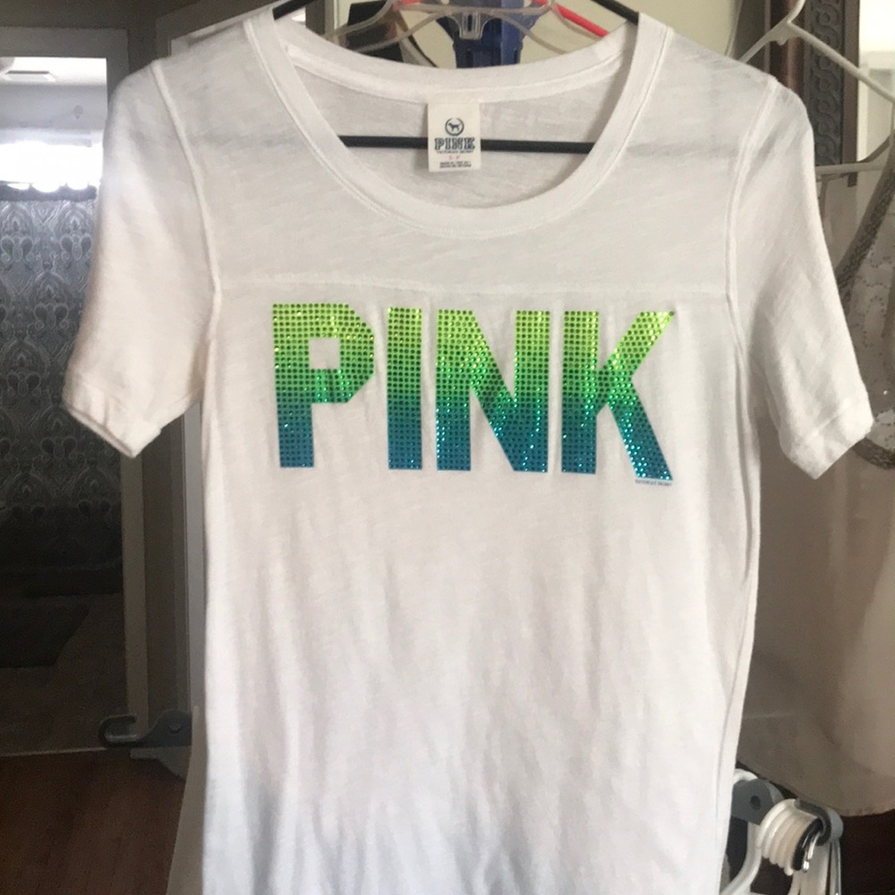 Pink tee shirt
